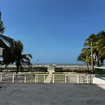 Morros 922 Seaside Retreat